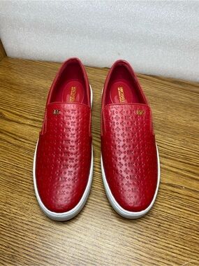 MICHAEL KORS Keaton Embossed Patent MK Logo Leather Slip on sneaker Womens 8 Red